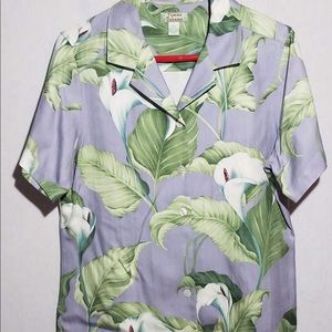 Tommy Bahama Tops - Tommy Bahama 100% Silk Button Down floral top Tommy Bahama Tops - Tommy Bahama 100% Silk Button Down floral top
